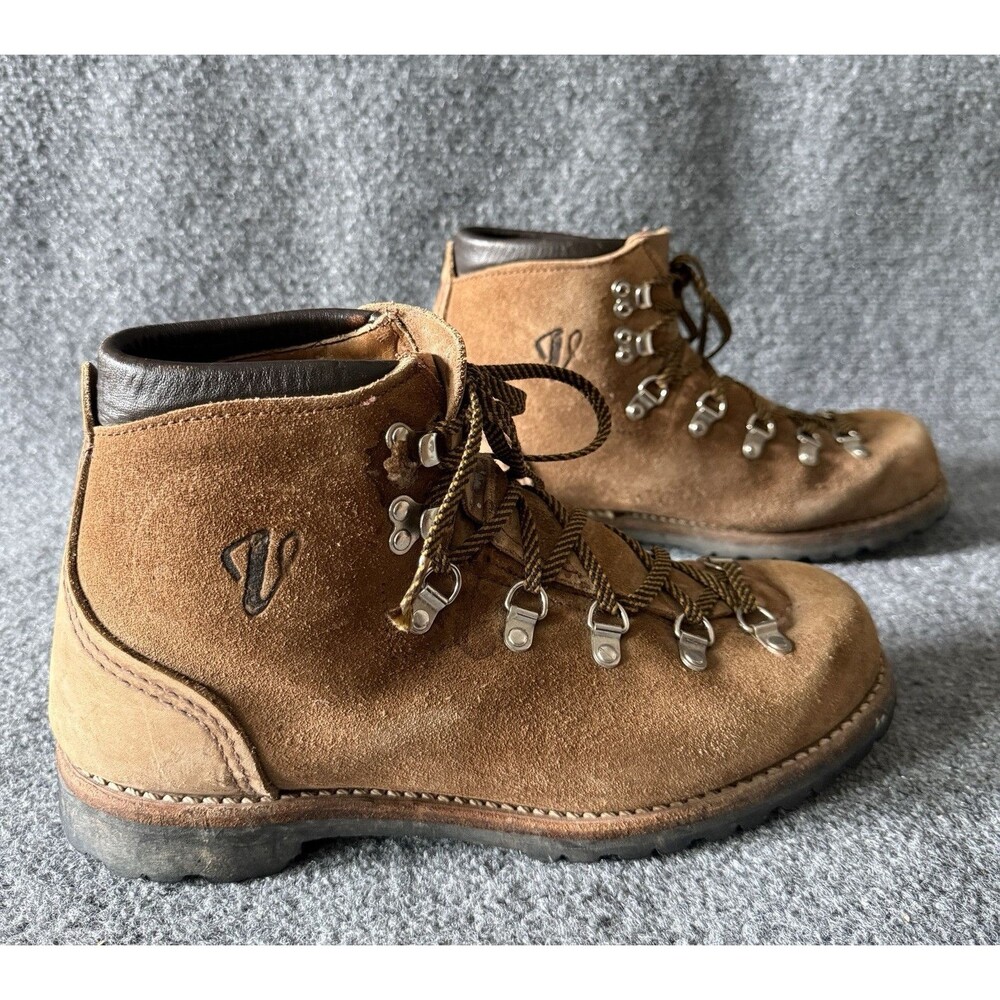 Vintage Vasque Suede Mountaineering Boots Mens 9N Vibram Alpine Waffle Stomper⁠
